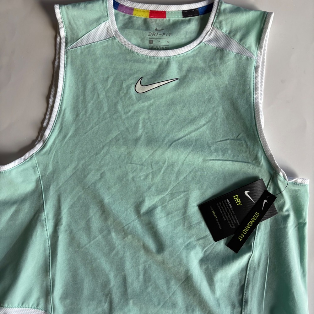 Nike FC Joga‎ TV Soccer Jersey Tank Top Mint Green White Athletic Womens Small